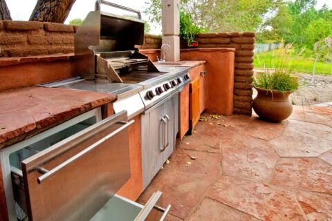 outdoor kitchen